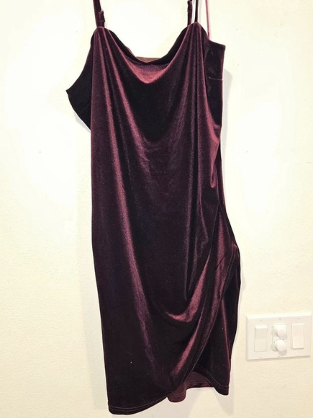 talent Velvet Draped Maxi Dress in Marroon 2XL Like New